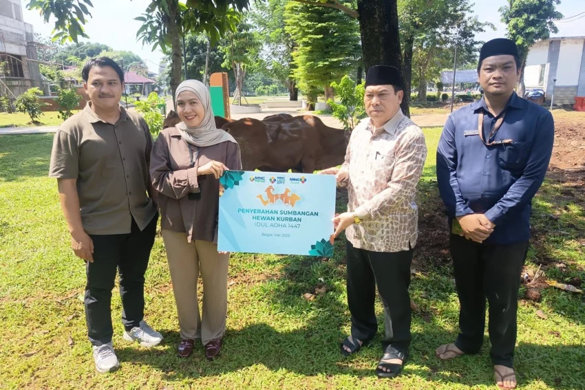 mnc-peduli-dan-kek-mnc-lido-city-salurkan-11-hewan-kurban-ke-warga-bogor-wag