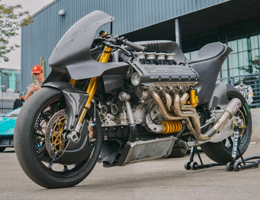modifikasi-gila-motor-bermesin-ferrari-f355-v8-diperkenalkan-segini-kecepatannya-wzk