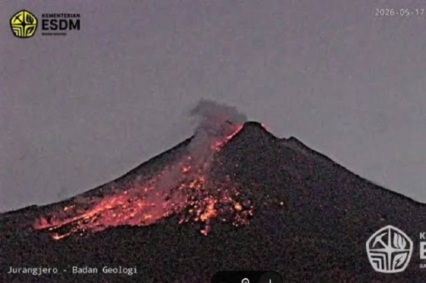 ngeri-penampakan-gunung-merapi-muntahkan-2-kali-awan-panas-wedhus-gembel-kpq