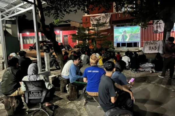 nobar-film-pesta-babi-di-ciputat-panitia-terima-pesan-misterius-dari-kontak-anonim-wxp