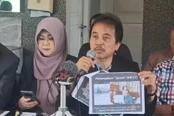 pakar-hukum-nilai-penanganan-perkara-ijazah-jokowi-bisa-dipersoalkan-ypl