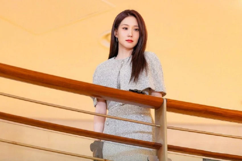 park-eun-bin-tampil-dingin-dan-misterius-di-drama-baru-spooky-in-love-asa