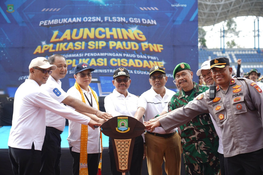 pemkot-tangerang-luncurkan-inovasi-pendidikan-sachrudin-teknologi-dan-prestasi-harus-tumbuh-bersama-isl