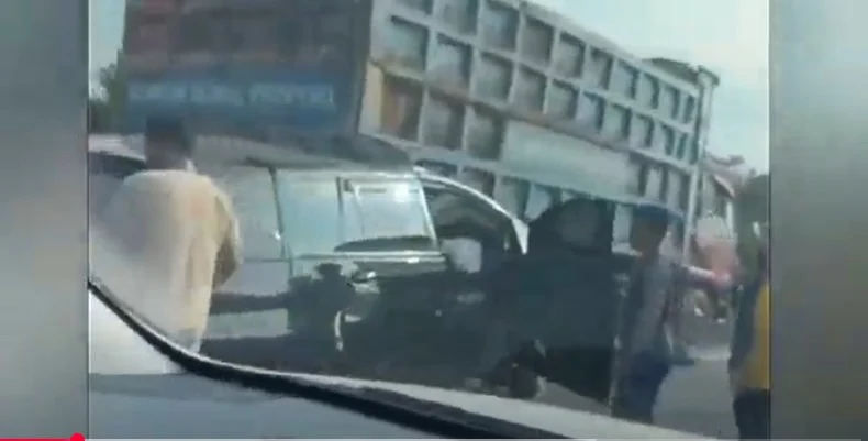 penyebab-kecelakaan-mobil-yang-ditumpangi-anggota-dpr-dari-pkb-gus-hilman-sopir-diduga-mengantuk-sck