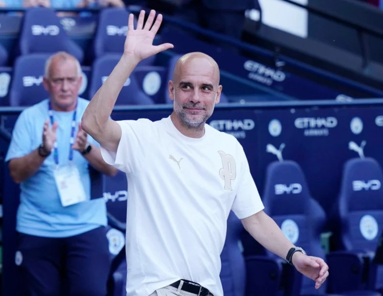 pep-guardiola-pamit-ke-fans-manchester-city-kenapa-kalian-sangat-mencintaiku-jrc