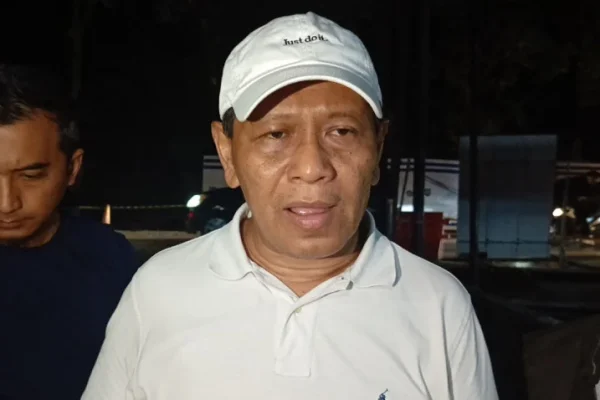 perbaikan-jalan-ambles-di-lenteng-agung-telan-anggaran-rp380-juta-gas