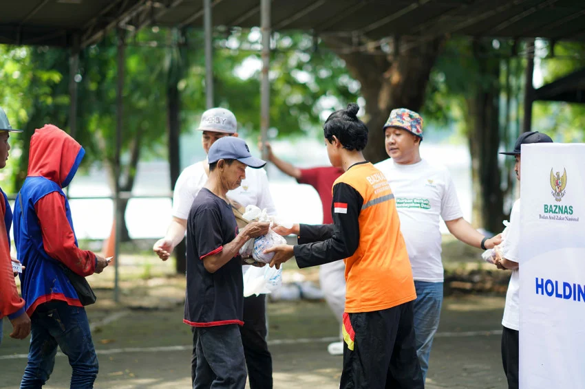 perkuat-rantai-ekonomi-kerakyatan-holding-bumn-danareksa-salurkan-kurban-untuk-3800-keluarga-fpe