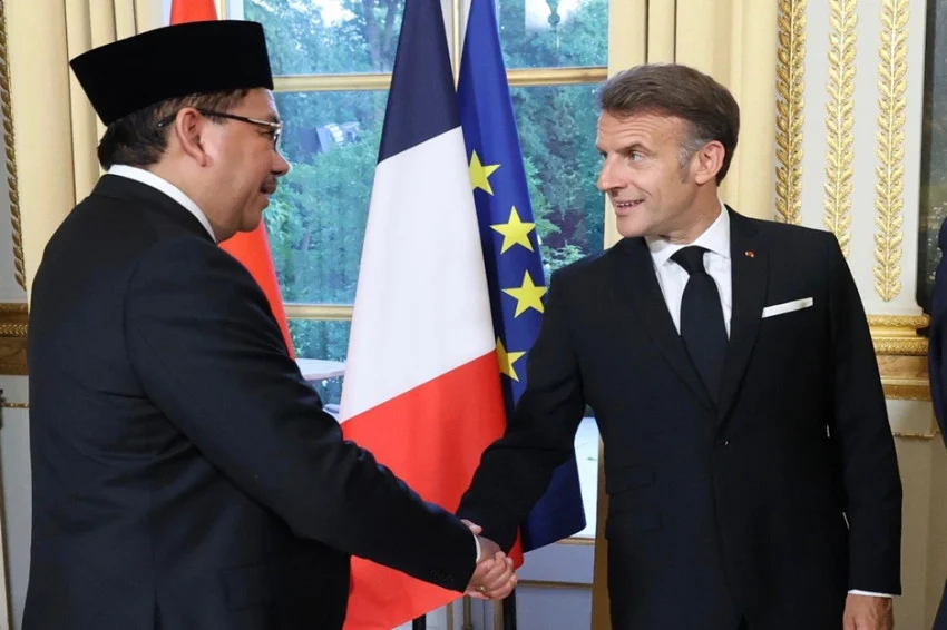 pertemuan-istana-elysee-denny-ja-macronprabowo-arsitek-poros-baru-negara-menengah-xow
