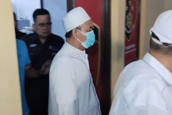 pimpinan-padepokan-padang-ati-diciduk-polisi-terkait-kasus-pencabulan-350-santri-dipulangkan-bes