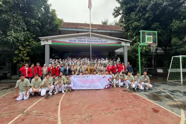 pkm-di-sman-3-tangerang-umb-bekali-siswa-hadapi-industri-kreatif-global-rrm