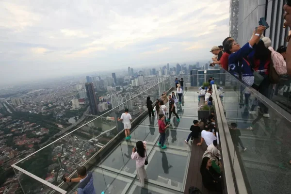 porsi-investasi-asing-cuma-18-ekonom-perizinan-masih-berlarutlarut-xzb