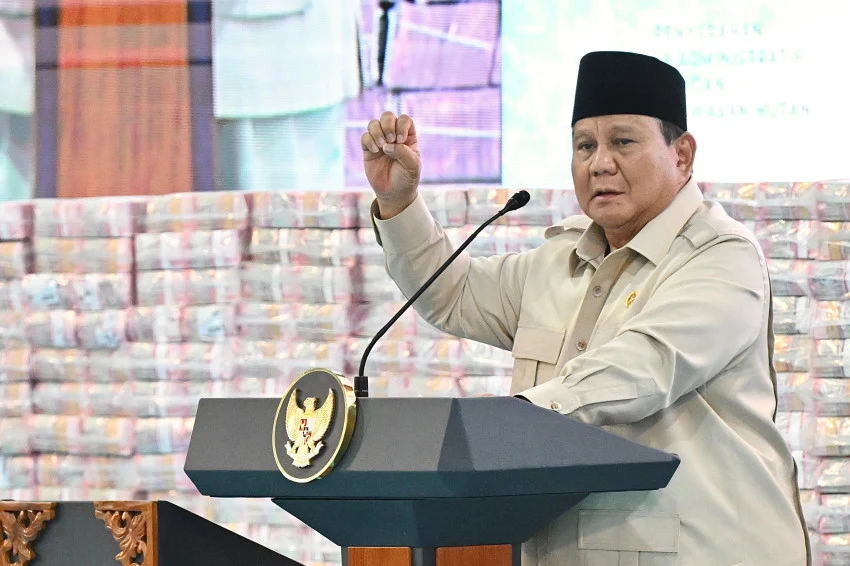 prabowo-minta-bunga-pnm-di-bawah-9-masa-orang-miskin-kena-24-ttz