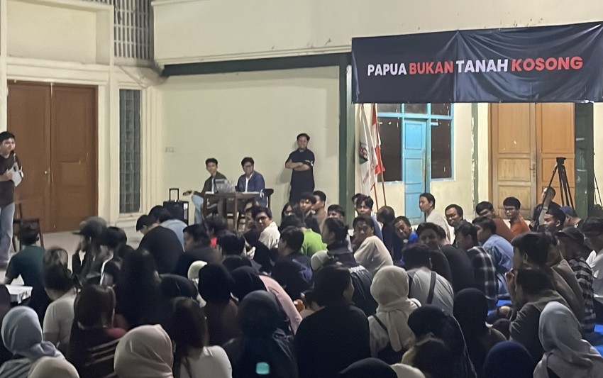 ratusan-peserta-padati-nobar-pesta-babi-di-sekretariat-pmkri-jakarta-pusat-mcj
