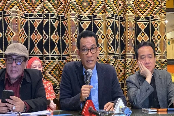 refly-harun-jokowi-takut-jika-polemik-ijazah-dibawa-ke-persidangan-prz