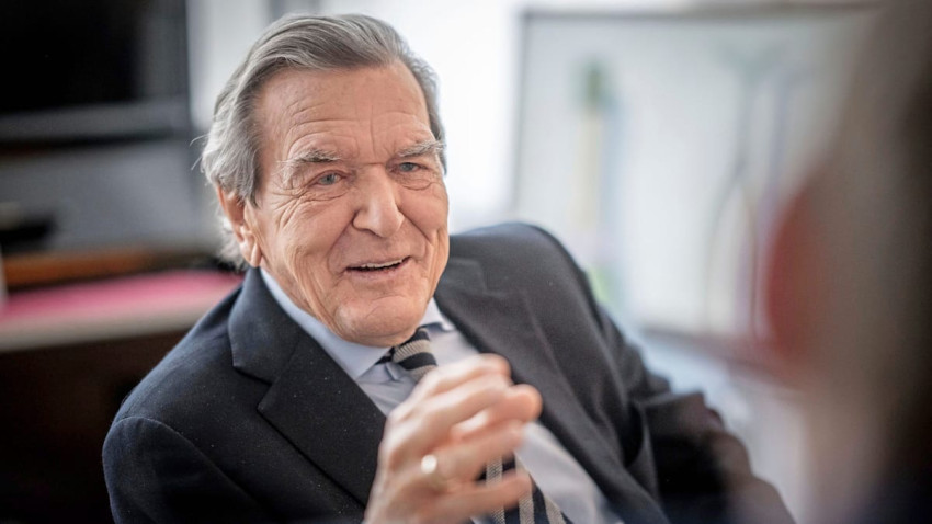 siapa-gerhard-schroeder-mantan-kanselir-jerman-yang-diminta-putin-jadi-mediator-perundingan-ukraina-dan-rusia-zqy