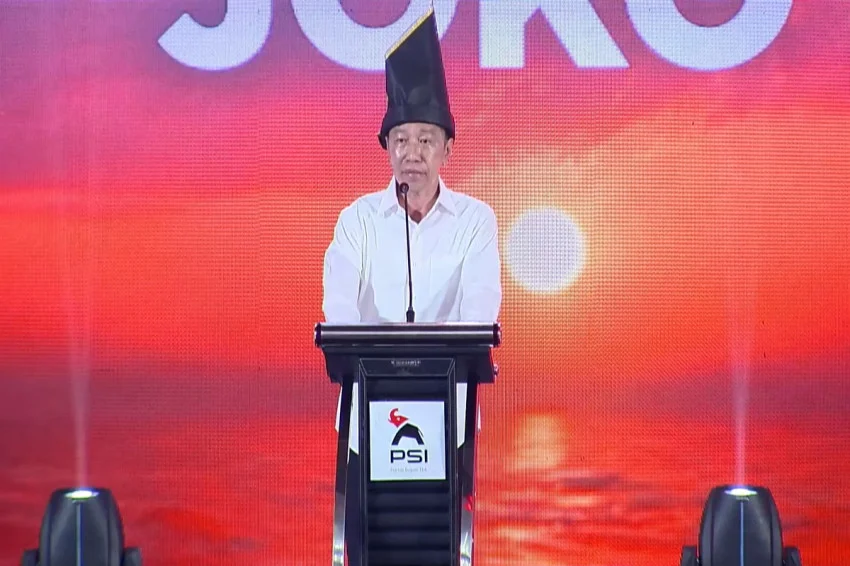 silakan-jokowi-keliling-indonesia-pdip-bebas-tapi-harus-tunjukkan-ijazah-ych