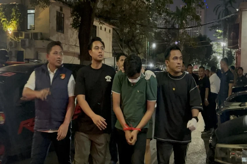 tim-pemburu-begal-polda-metro-jaya-tangkap-8-pelaku-3-di-antaranya-penjambret-wna-jeh