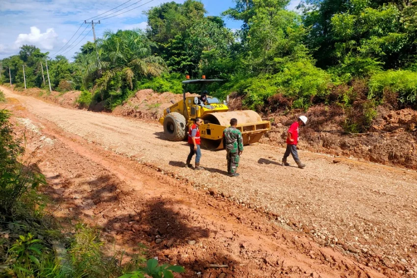 tni-hidupkan-desa-yang-lama-mati-suri-di-pedalaman-jambi-cxu