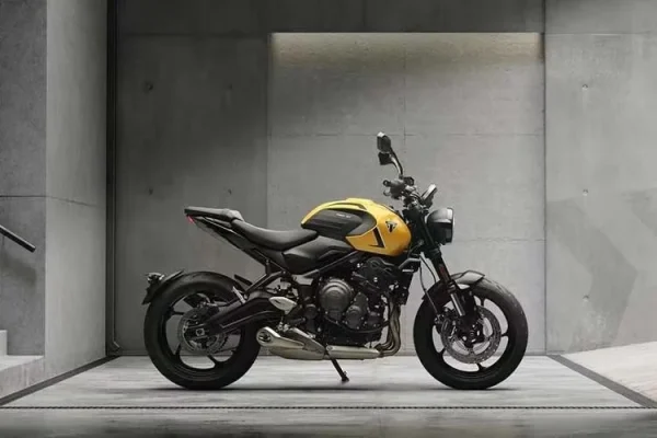 triumph-trident-660-facelift-diluncurkan-dengan-perpaduan-warna-tegas-fjg