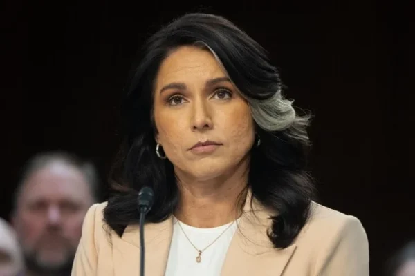 tulsi-gabbard-mundur-dari-jabatan-kepala-intelijen-as-di-pemerintahan-trump-ajk