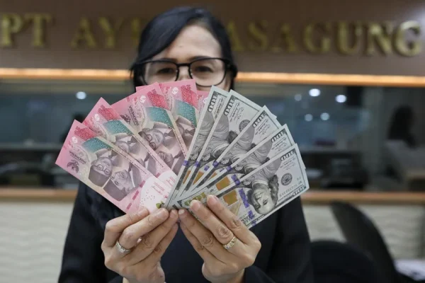 usai-bi-rate-dikerek-jadi-525-pembelian-valas-tunai-dibatasi-mulai-juni-2026-lzi