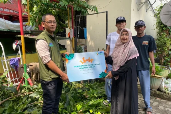 warga-kebon-sirih-bahagia-dapat-hewan-kurban-dari-mnc-peduli-sangat-bermanfaat-scl
