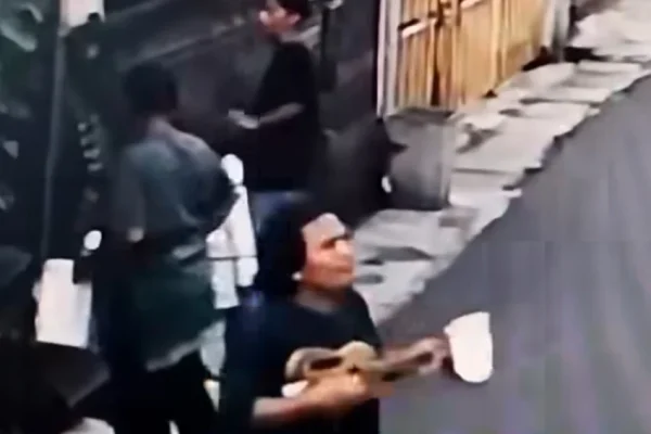 3-pengamen-di-bekasi-coba-bakar-rumah-warga-sempat-ditangkap-dan-diselesaikan-melalui-rj-xap