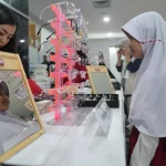 300-siswawarga-dapatkan-pemeriksaan-mata-dan-kacamata-gratis-oqe