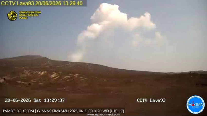 aktivitas-gunung-anak-krakatau-meningkat-masyarakat-diimbau-waspada-nmr