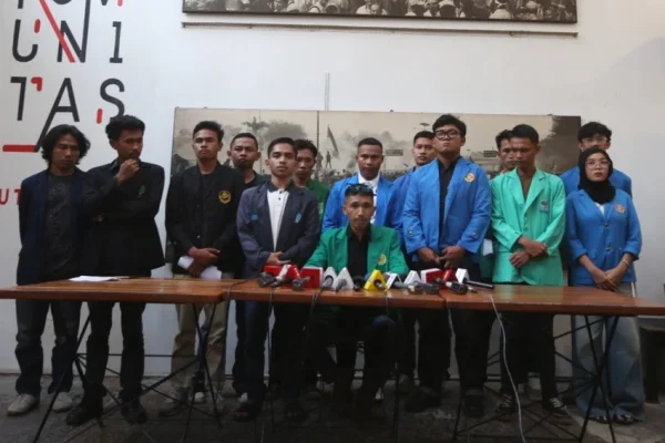 aliansi-bem-bersatu-endus-dugaan-keterlibatan-politikus-pdip-dalam-aksi-tolak-mbg-nhl