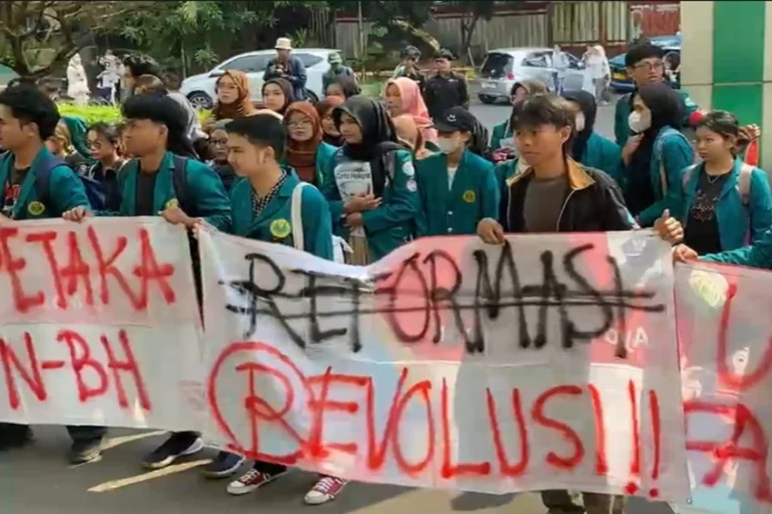 aliansi-unj-melawan-gelar-aksi-dan-long-march-jab