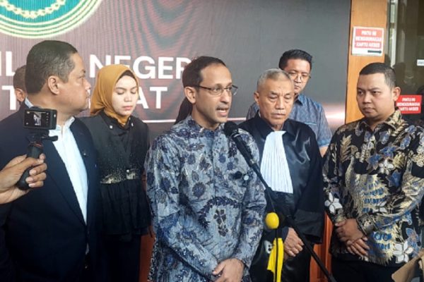 bacakan-pleidoi-nadiem-proyek-chrome-hemat-negara-rp39-triliun-bukan-merugikan-ftg