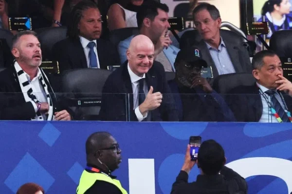 bagaimana-presiden-fifa-keliling-3-negara-dengan-4-zona-waktu-demi-menonton-piala-dunia-2026-wso