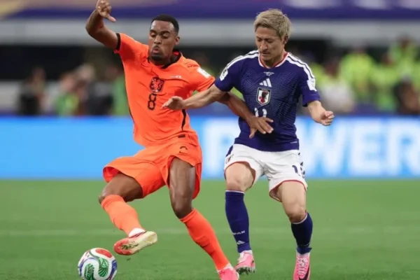 belanda-vs-jepang-tanpa-gol-di-babak-pertama-samurai-biru-tahan-gempuran-oranje-hju