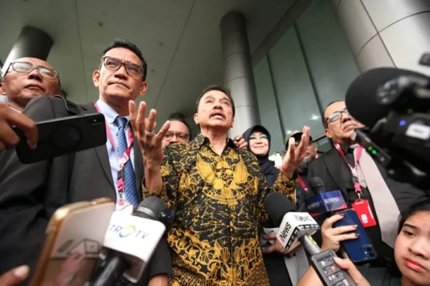 berkas-perkara-roy-suryo-dan-dokter-tifa-dilimpahkan-ke-pn-jakarta-timur-khf
