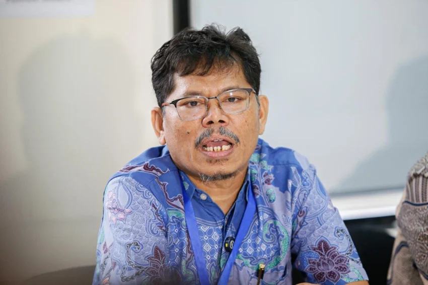 bonatua-silalahi-ungkap-kejanggalan-di-fotokopi-ijazah-jokowi-tak-ada-tanggal-legalisir-melanggar-peraturan-zah