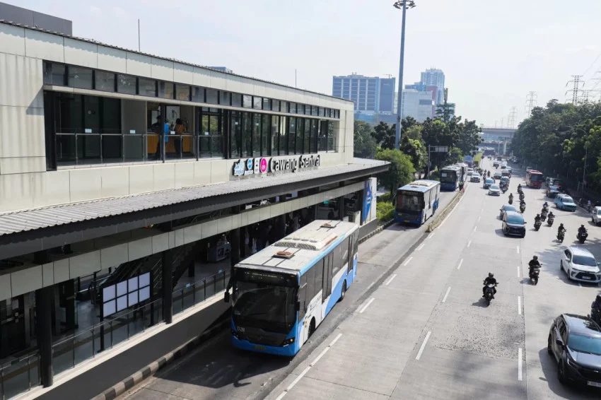 bukan-cuma-rute-blok-mbandara-soetta-tarif-sejumlah-transjabodetabek-bakal-dinaikkan-jop
