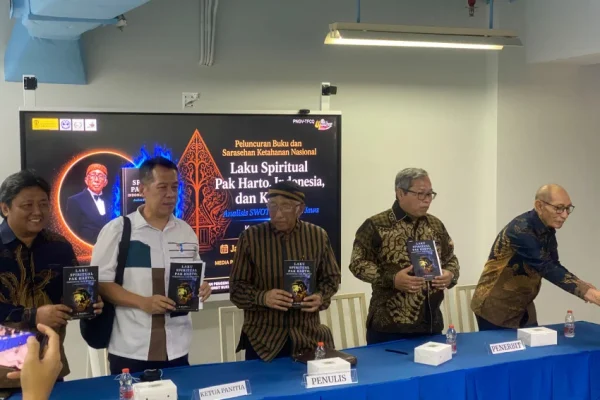 buku-laku-spiritual-pak-harto-indonesia-dan-kejawen-diluncurkan-kupas-cara-soeharto-tunjuk-pembantunya-bja
