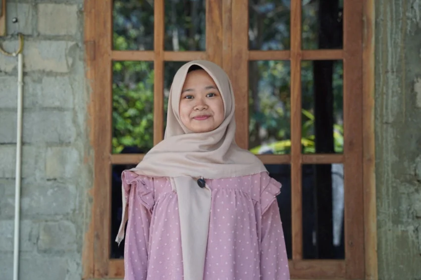 cerita-leni-anak-buruh-tani-yang-lolos-akuntansi-ugm-lewat-snbp-dan-kuliah-gratis-ccm