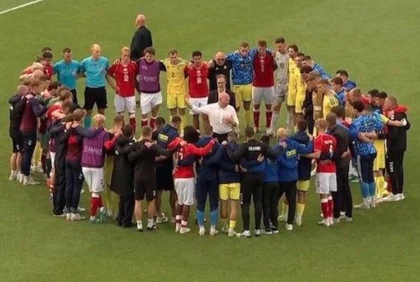 christian-eriksen-kembali-kolaps-di-lapangan-saat-uji-cobadenmark-vs-ukraina-vji