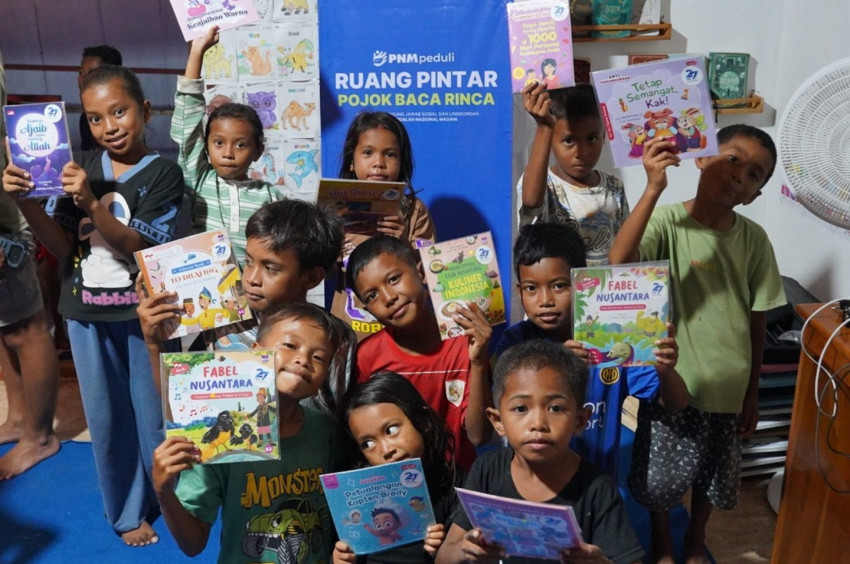dari-pulau-terpencil-ke-dunia-yang-lebih-luas-pnm-bangun-ruang-literasi-untuk-anak-rinca-dcy