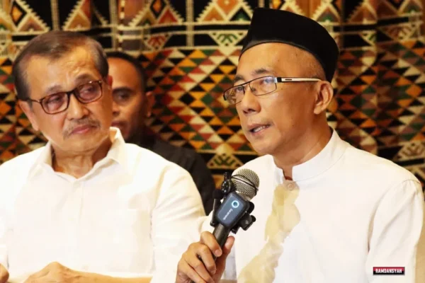 demonstrasi-ketidakpastian-hukum-dalam-penanganan-perkara-dr-tifa-dan-roy-suryo-pada-polemik-ijazah-joko-widodo-vxo