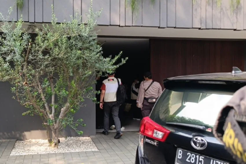 geledah-rumah-silmy-karim-kpk-yakin-ada-bukti-tambahan-igc