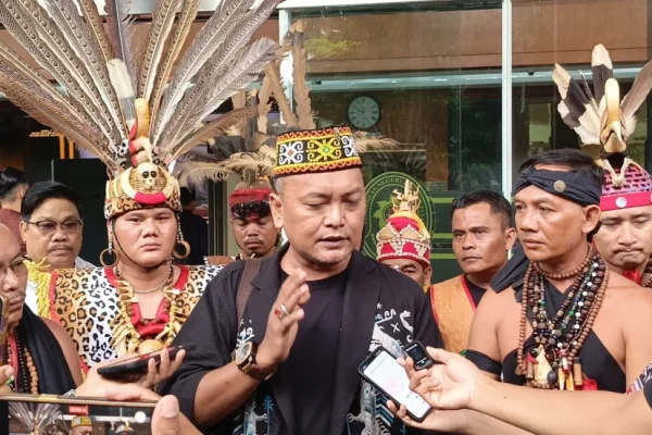 guntur-romli-tepis-tuduhan-bem-bersatu-kegilaan-logika-cocokologi-yang-dipaksakan-isk