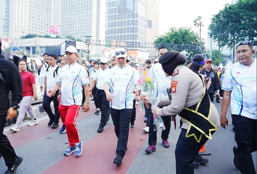 hadiri-pekan-olahraga-polri-dan-cfd-kapolri-momentum-perkuat-kedekatan-dengan-masyarakat-uit