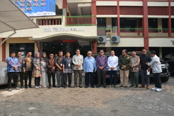 integrasi-pendidikan-visitasi-rektorat-uin-jakarta-berjalan-lancar-dan-tak-ganggu-kbm-gcz