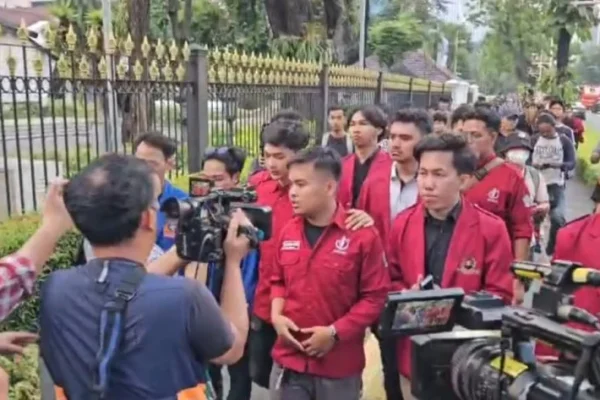 istana-wapres-sebut-tidak-ada-kesepakatan-soal-tenggat-waktu-realisasikan-tuntutan-mahasiswa-uiu