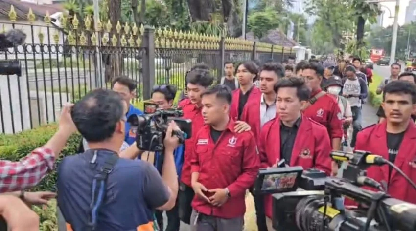 istana-wapres-sebut-tidak-ada-kesepakatan-soal-tenggat-waktu-realisasikan-tuntutan-mahasiswa-uiu