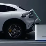 janji-tesla-10-tahun-lalu-diwujudkan-xiaomi-robot-charger-ev-otomatis-nhd