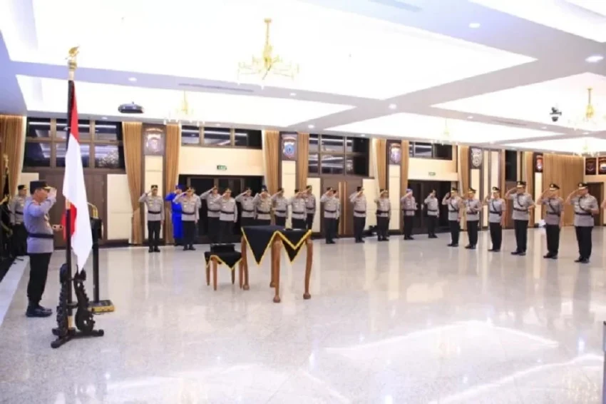 kapolri-tunjuk-6-kombes-pol-jabat-dirreskrimsus-dan-dirreskrimum-ini-daftarnya-yxm